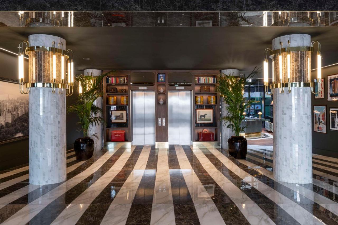 Radisson Collection Hotel, Santa Sofia Милано Екстериор снимка The lobby of the hotel